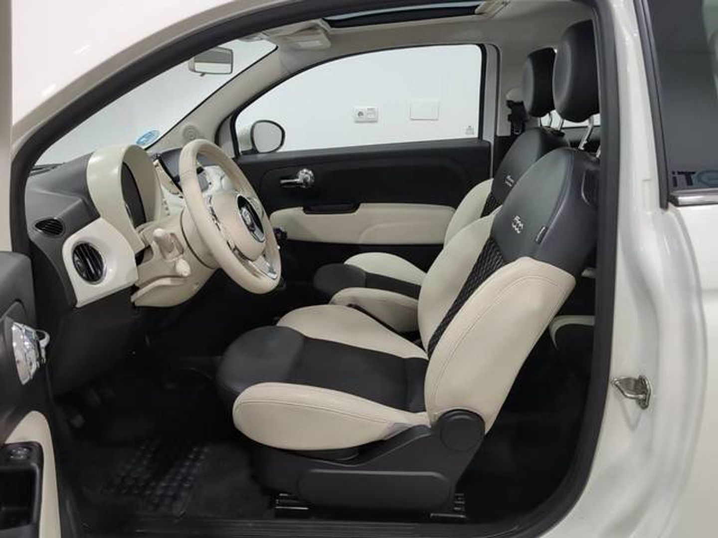 Fiat 500 1.0 Hybrid Dolcevita 51 kW (70 CV)