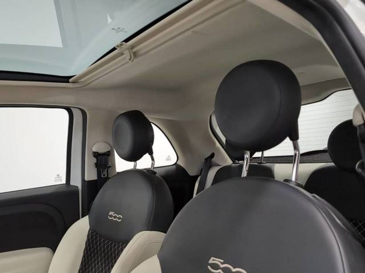 Fiat 500 1.0 Hybrid Dolcevita 51 kW (70 CV)