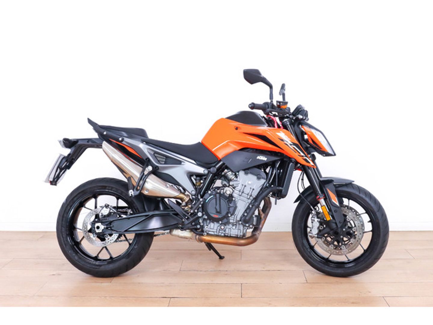 KTM Duke 790 L Naranja Motorcycle