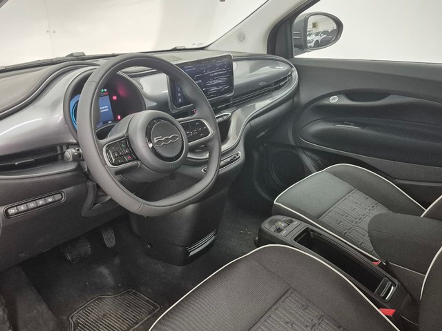 Fiat 500 Electrico Monotrim 320km 87 kW (118 CV)