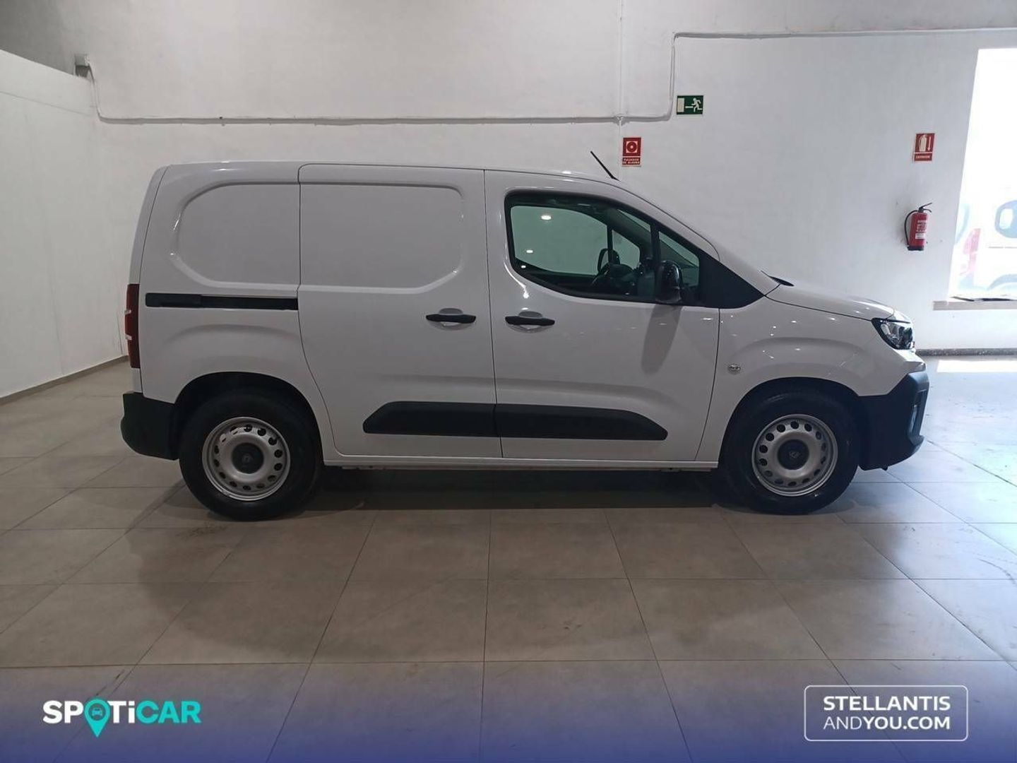 Peugeot e-Partner e-Electico Standard 800kg 100 kW (136 CV)