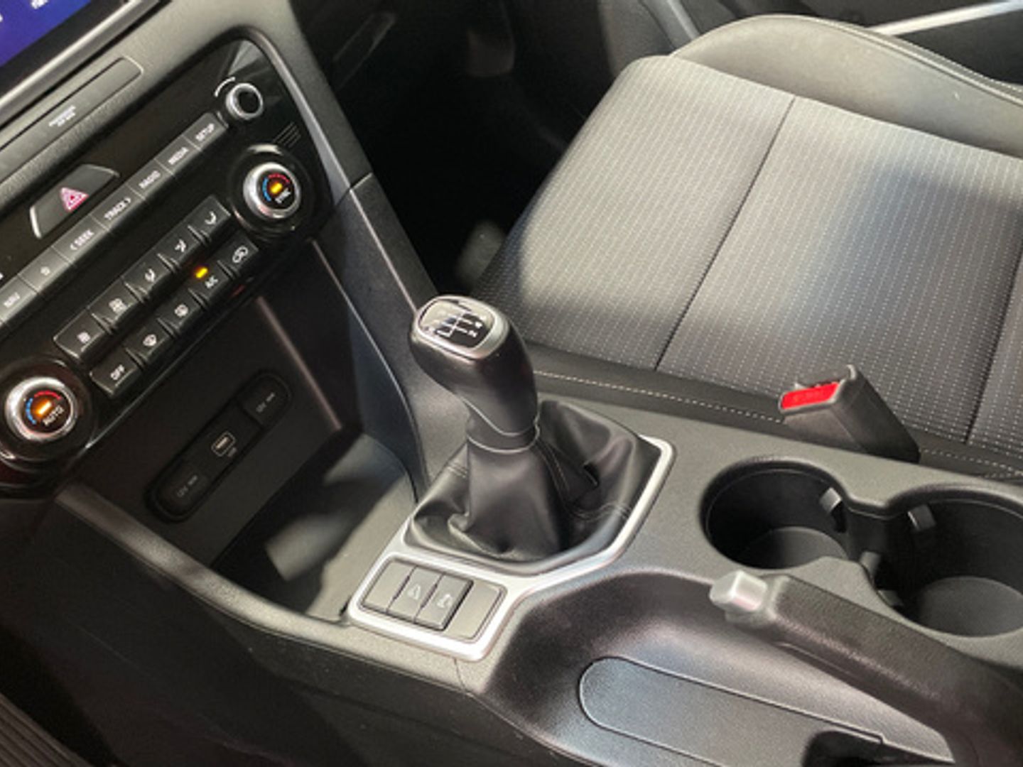 Kia Sportage 1.6 CRDi MHEV Drive Plus 4x2 100 kW (136 CV)