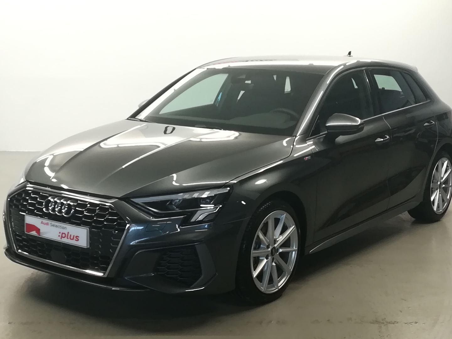 Audi A3 Sportback S line 35 TDI 110 kW (150 CV) S tronic Gris Compact