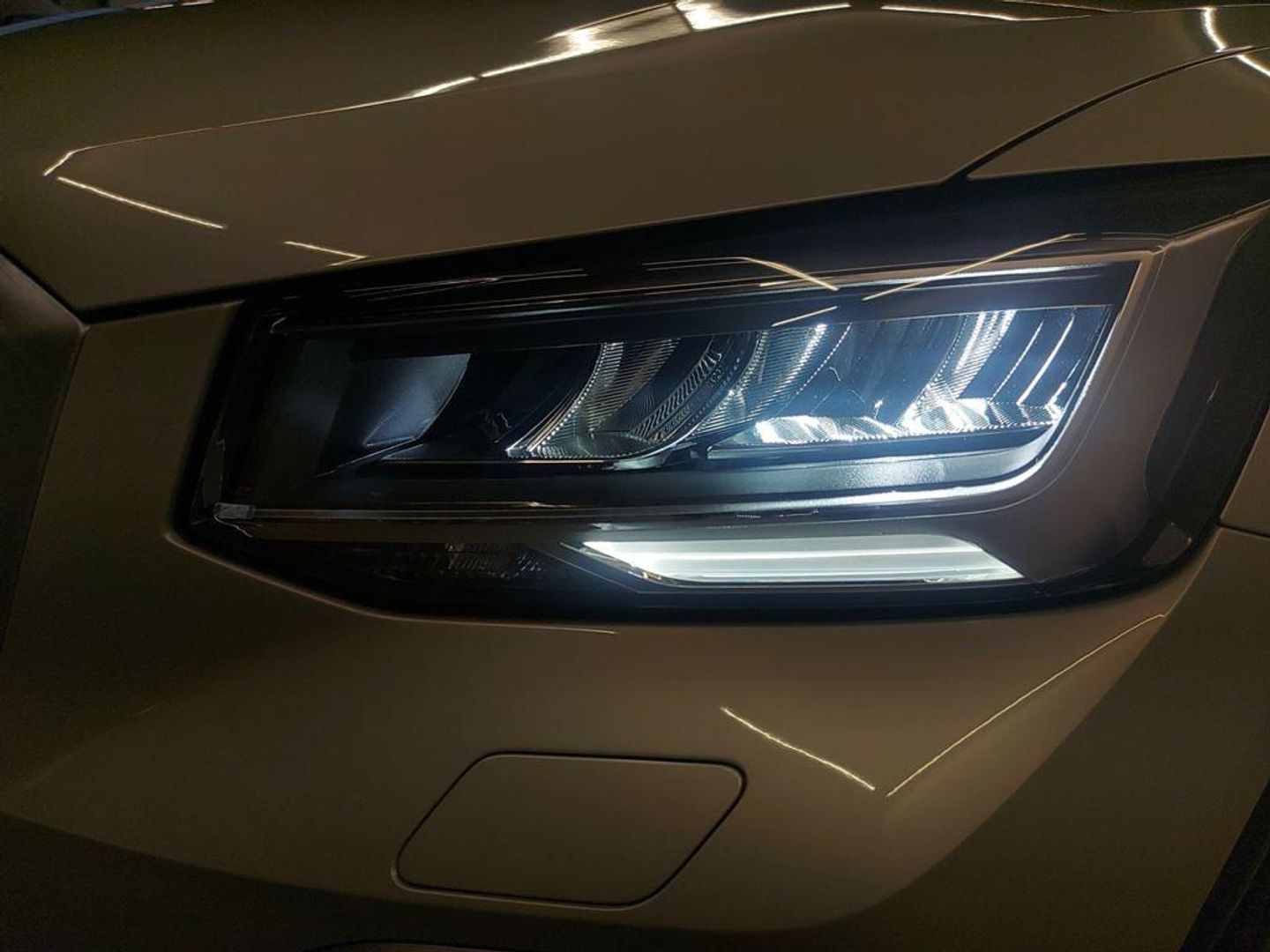 Audi Q2 Advanced 30 TFSI 85 kW (116 CV)
