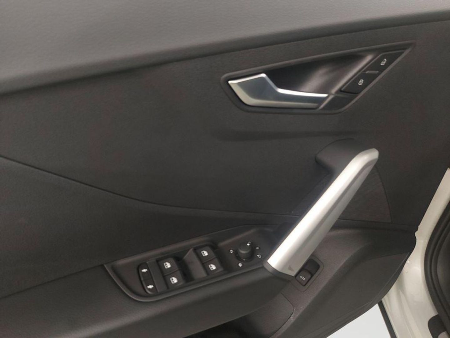 Audi Q2 Advanced 30 TFSI 85 kW (116 CV)
