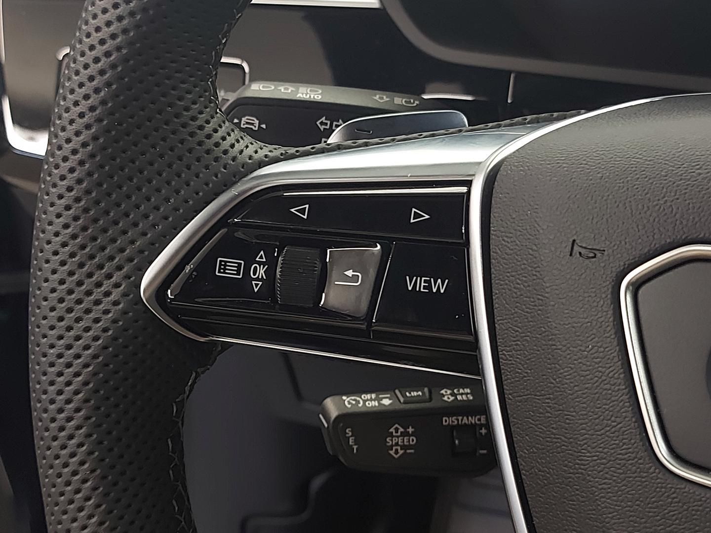 Audi Q8 e-tron S line 55 quattro 300 kW (408 CV)