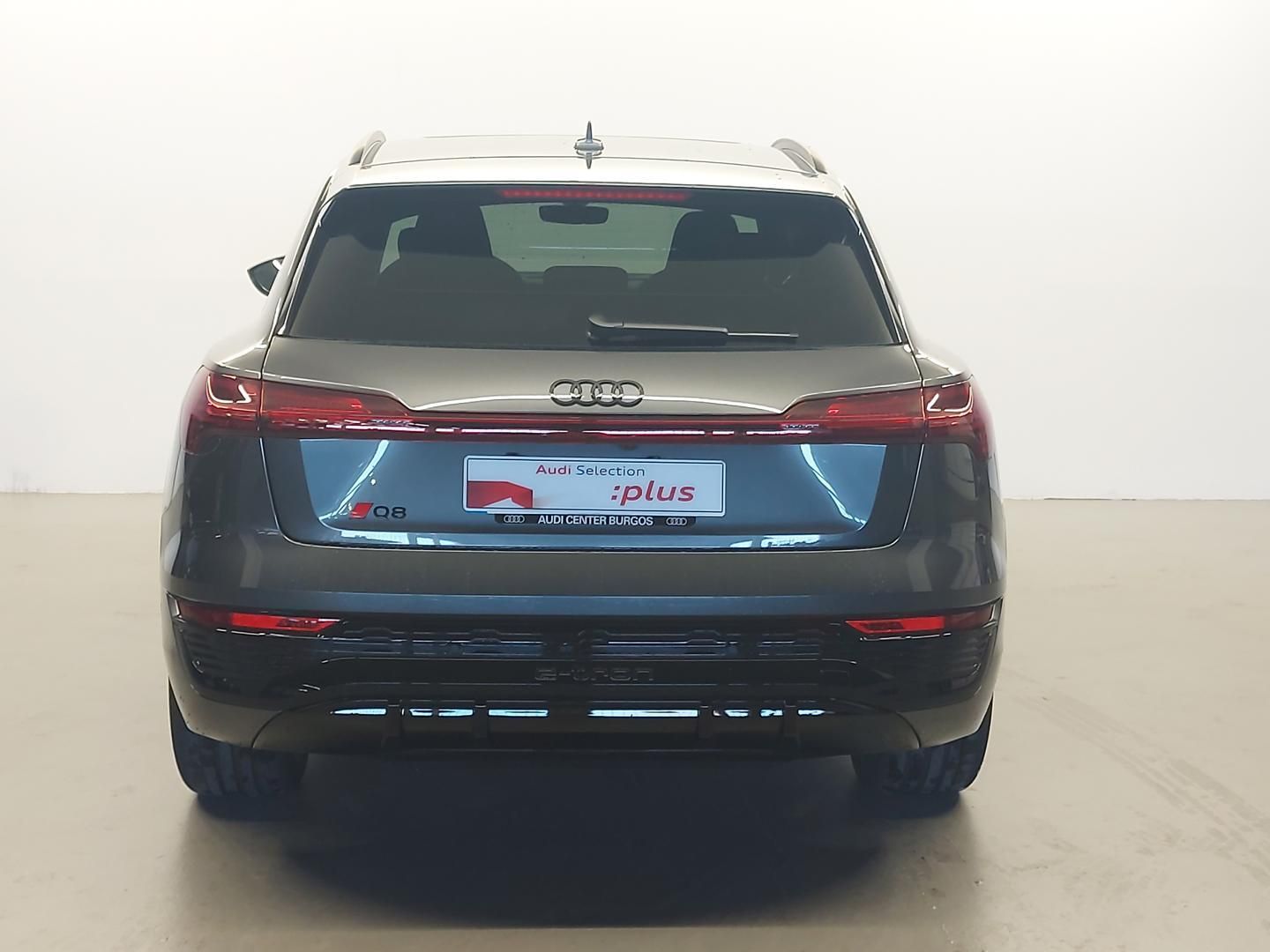 Audi Q8 e-tron S line 55 quattro 300 kW (408 CV)