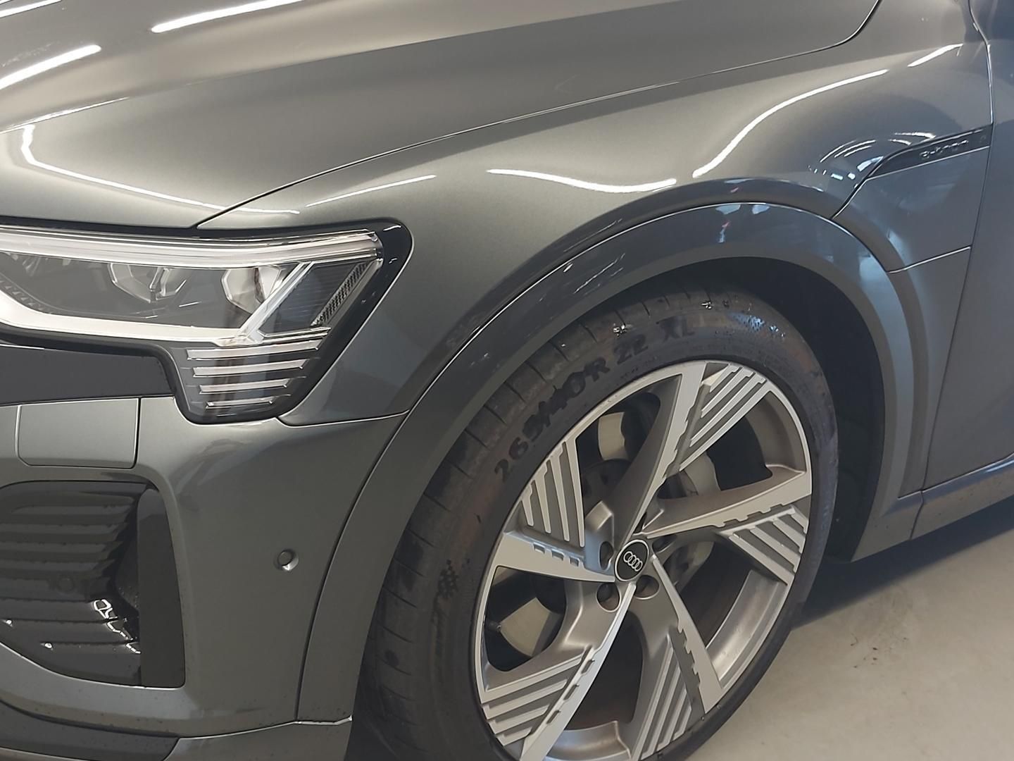 Audi Q8 e-tron S line 55 quattro 300 kW (408 CV)