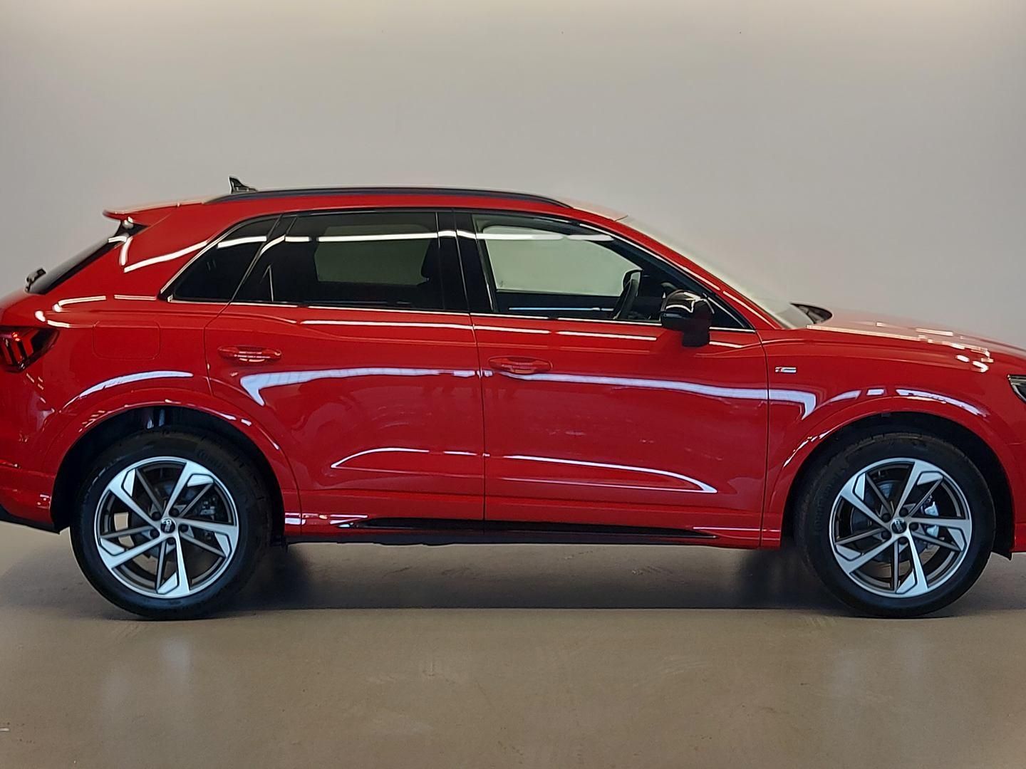 Audi Q3 Black line 35 TDI quattro 110 kW (150 CV) S tronic
