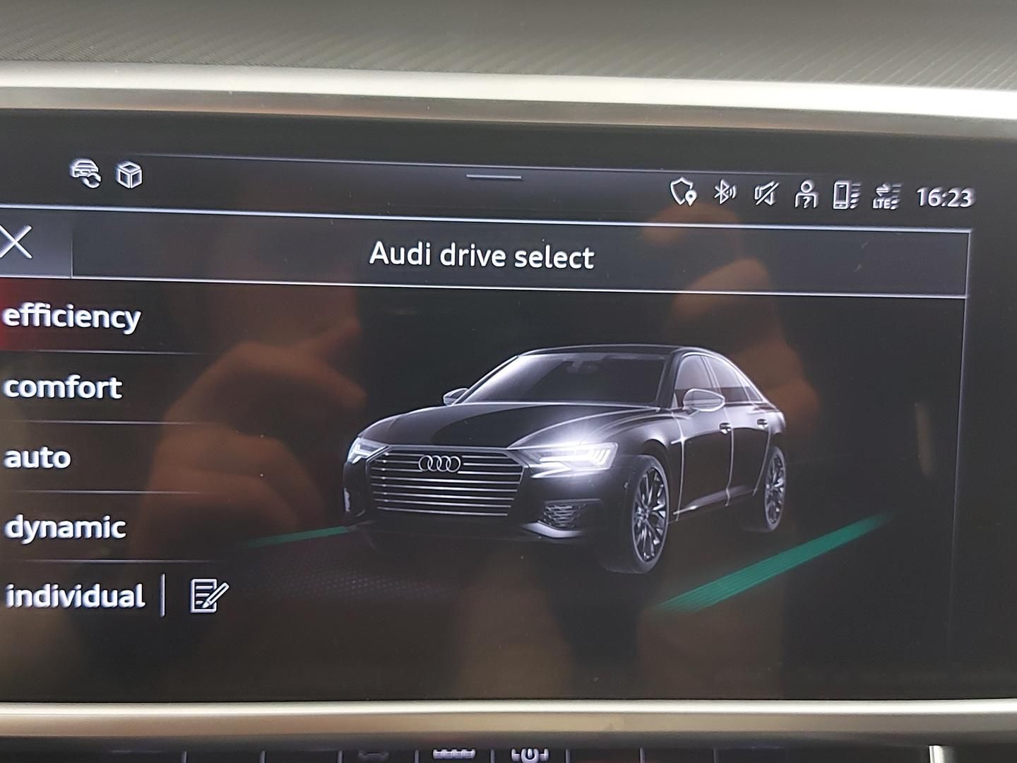 Audi A6 TFSIe sport 50 TFSIe quattro ultra 220 kW (299 CV) S tronic