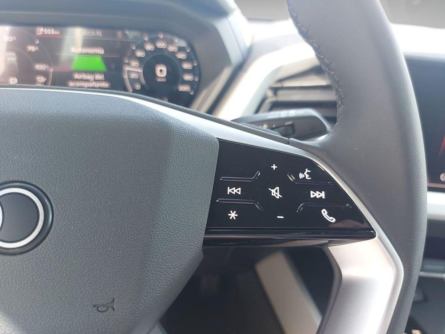 Audi Q4 e-tron Advanced 40 e-tron 150 kW (204 CV)