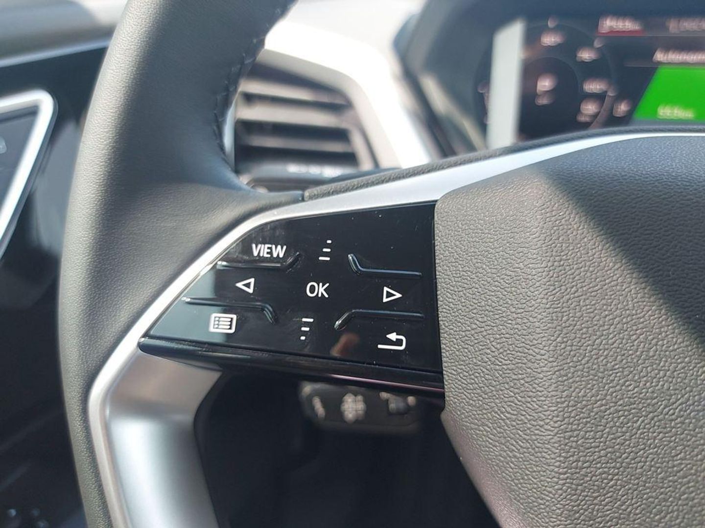 Audi Q4 e-tron Advanced 40 e-tron 150 kW (204 CV)