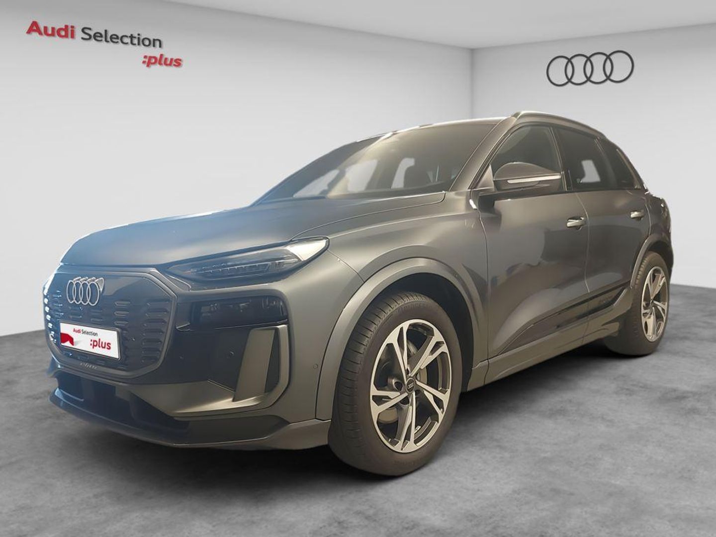 Audi Q6 e-tron S line Quattro 285 kW (388 CV) Gris SUV