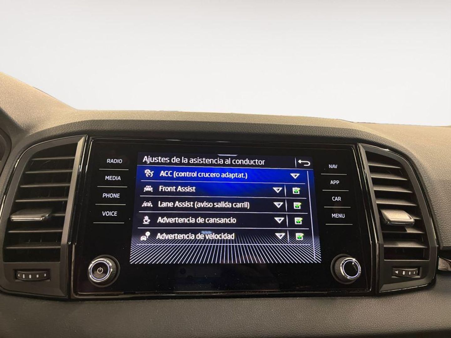 Skoda Karoq 1.5 TSI ACT Sportline DSG 110 kW (150 CV)