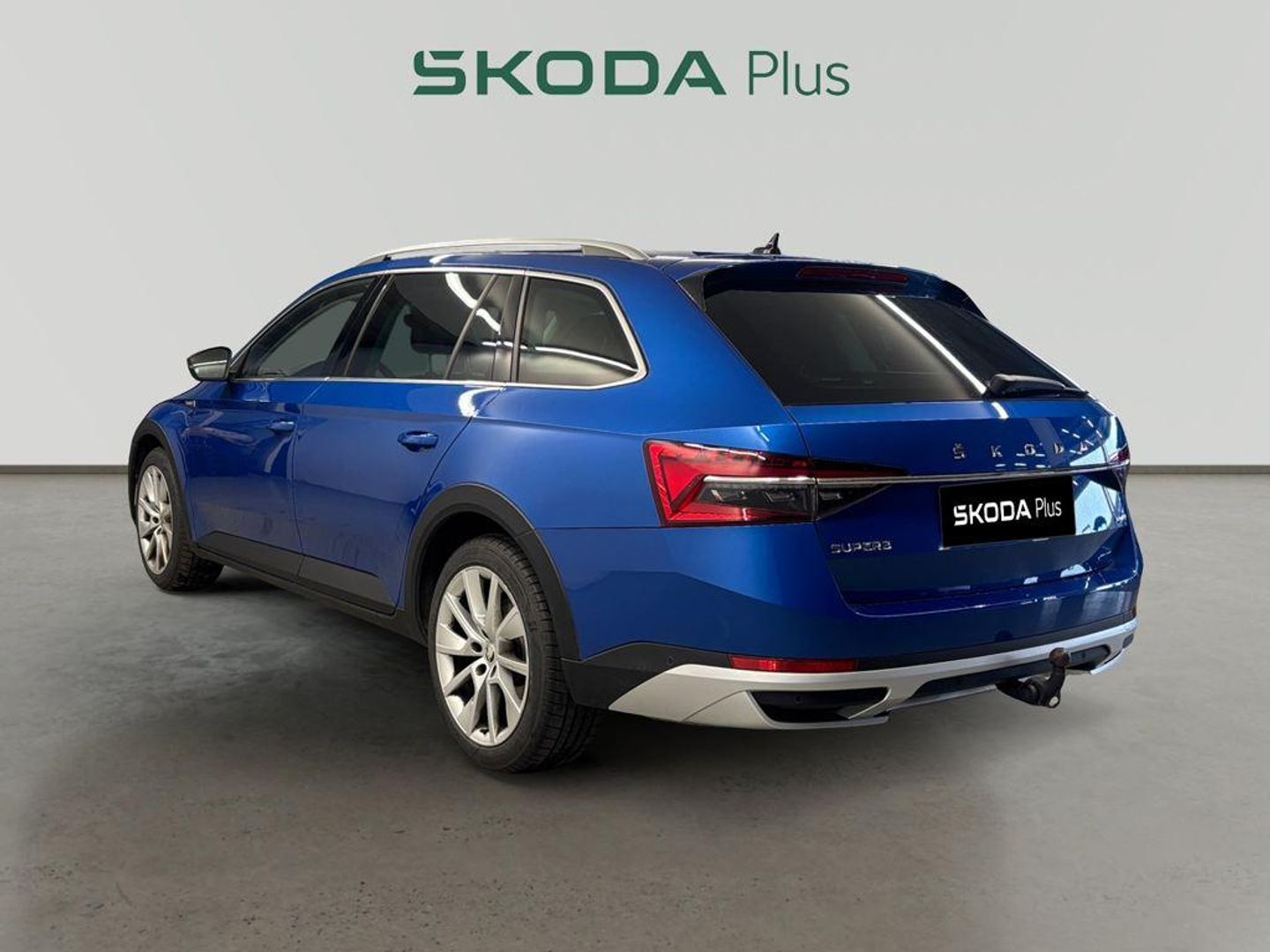 Skoda Superb Combi 2.0 TDI Scout 4x4 DSG 147 kW (200 CV)