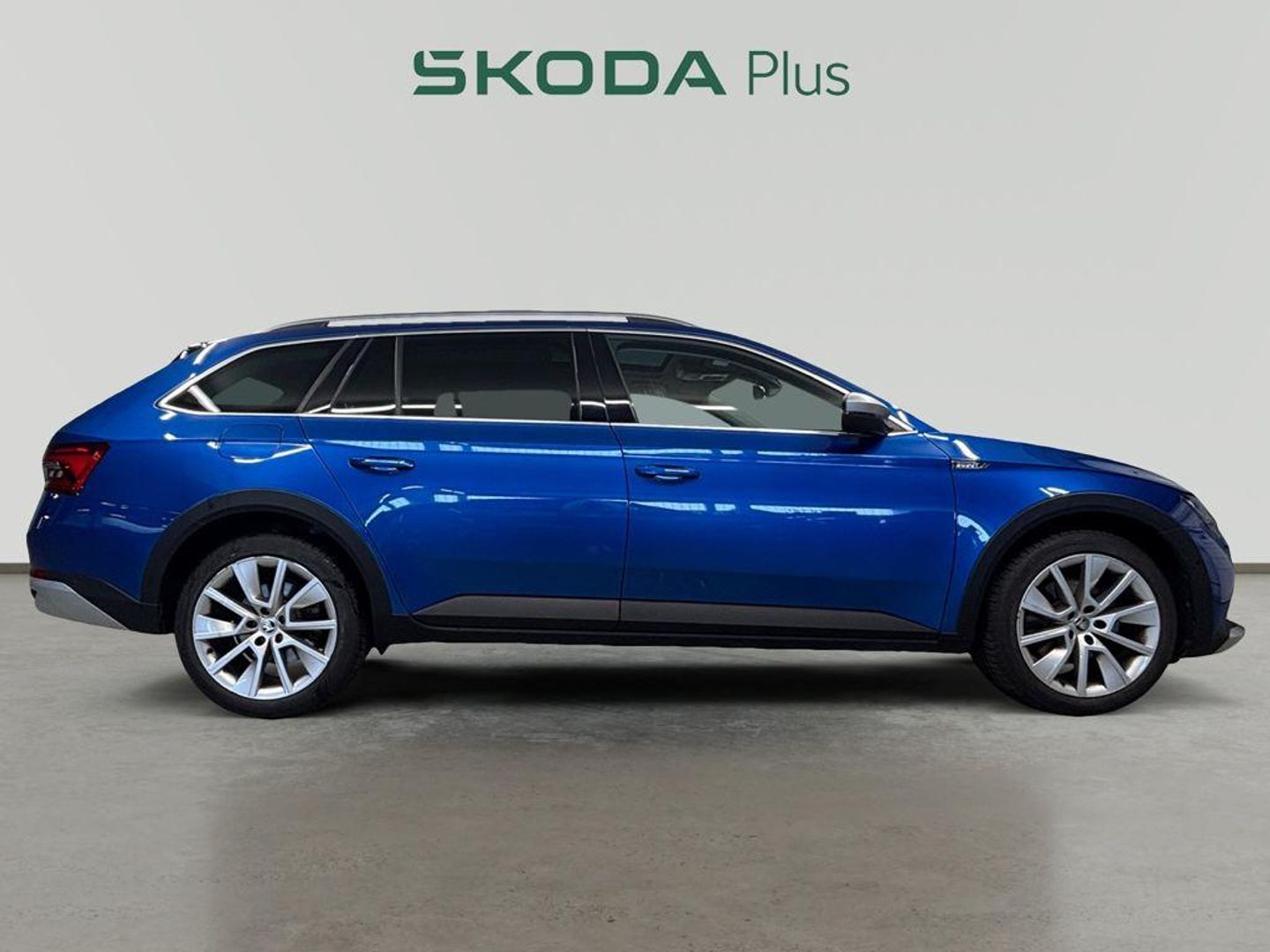 Skoda Superb Combi 2.0 TDI Scout 4x4 DSG 147 kW (200 CV)