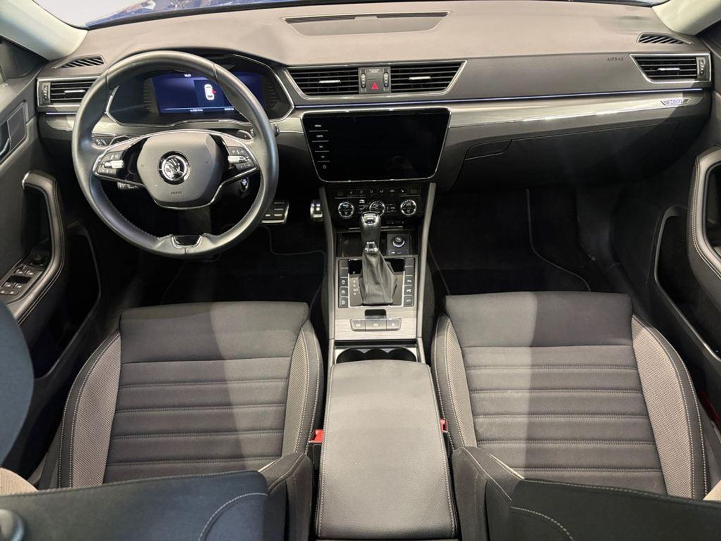 Skoda Superb Combi 2.0 TDI Scout 4x4 DSG 147 kW (200 CV)