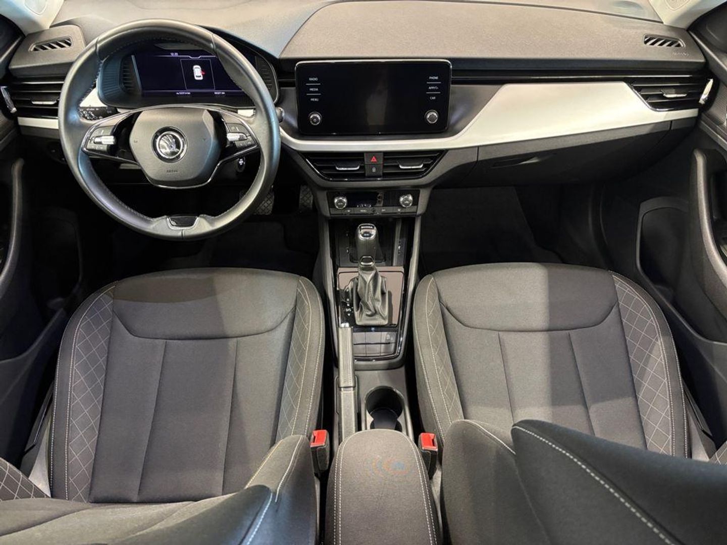 Skoda Kamiq 1.0 TSI Ambition DSG 85 kW (115 CV)