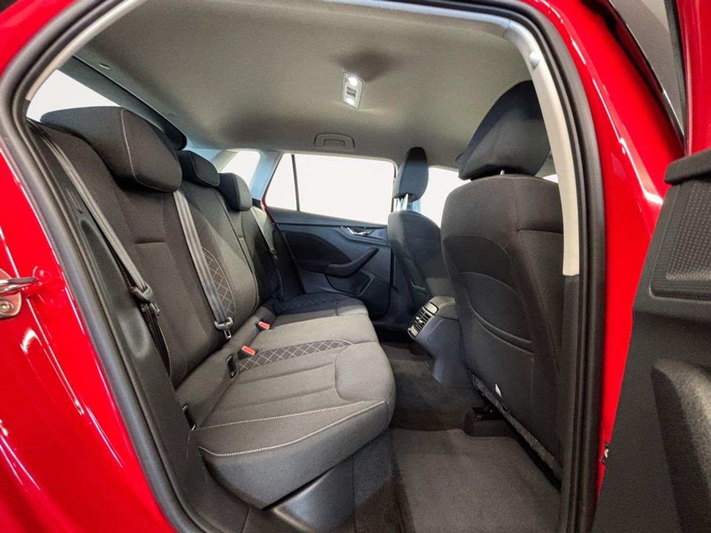 Skoda Kamiq 1.0 TSI Ambition DSG 85 kW (115 CV)