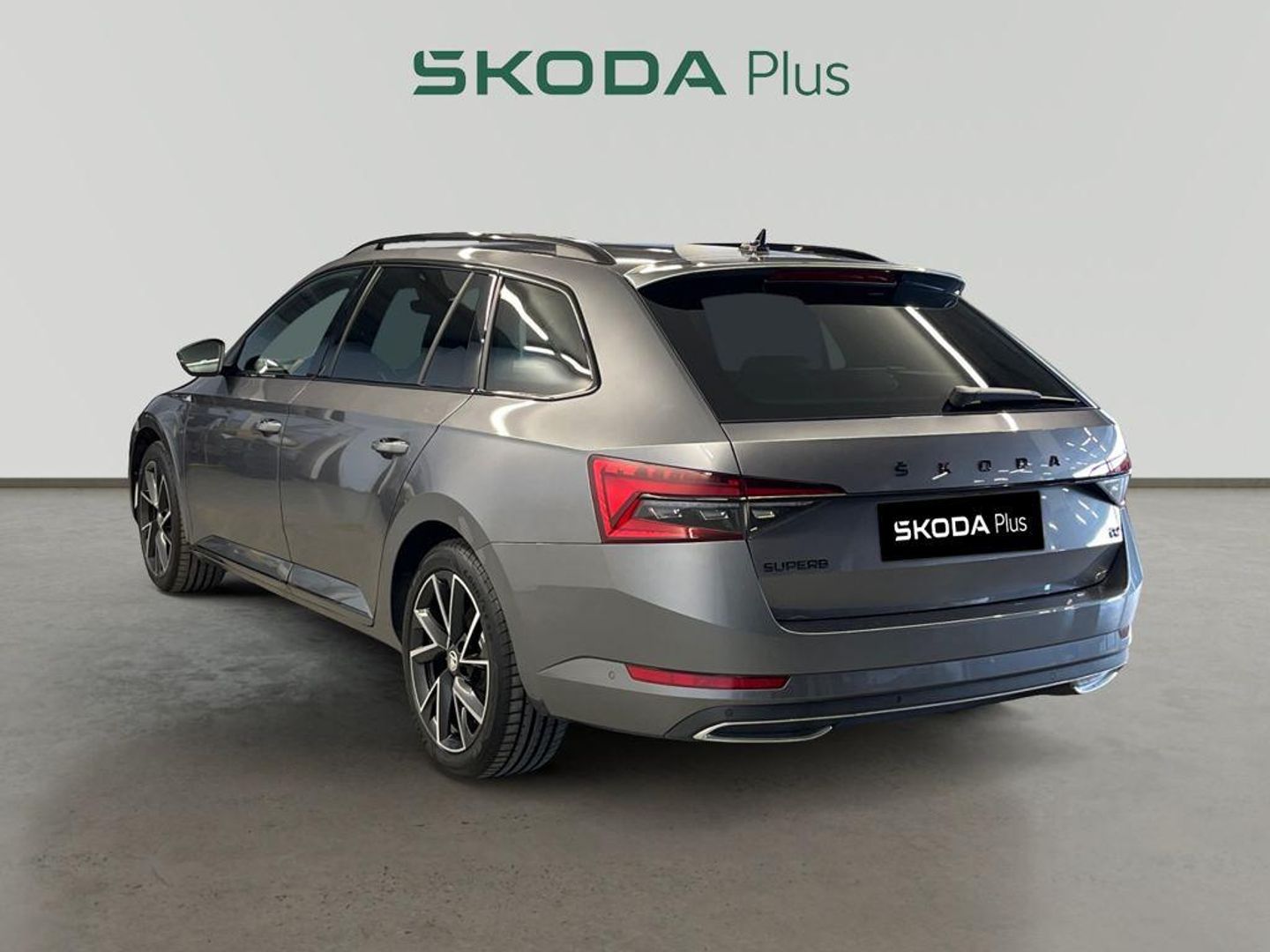 Skoda Superb Combi 1.4 TSI iV P-HEV SportLine DSG 160 kW (218 CV)