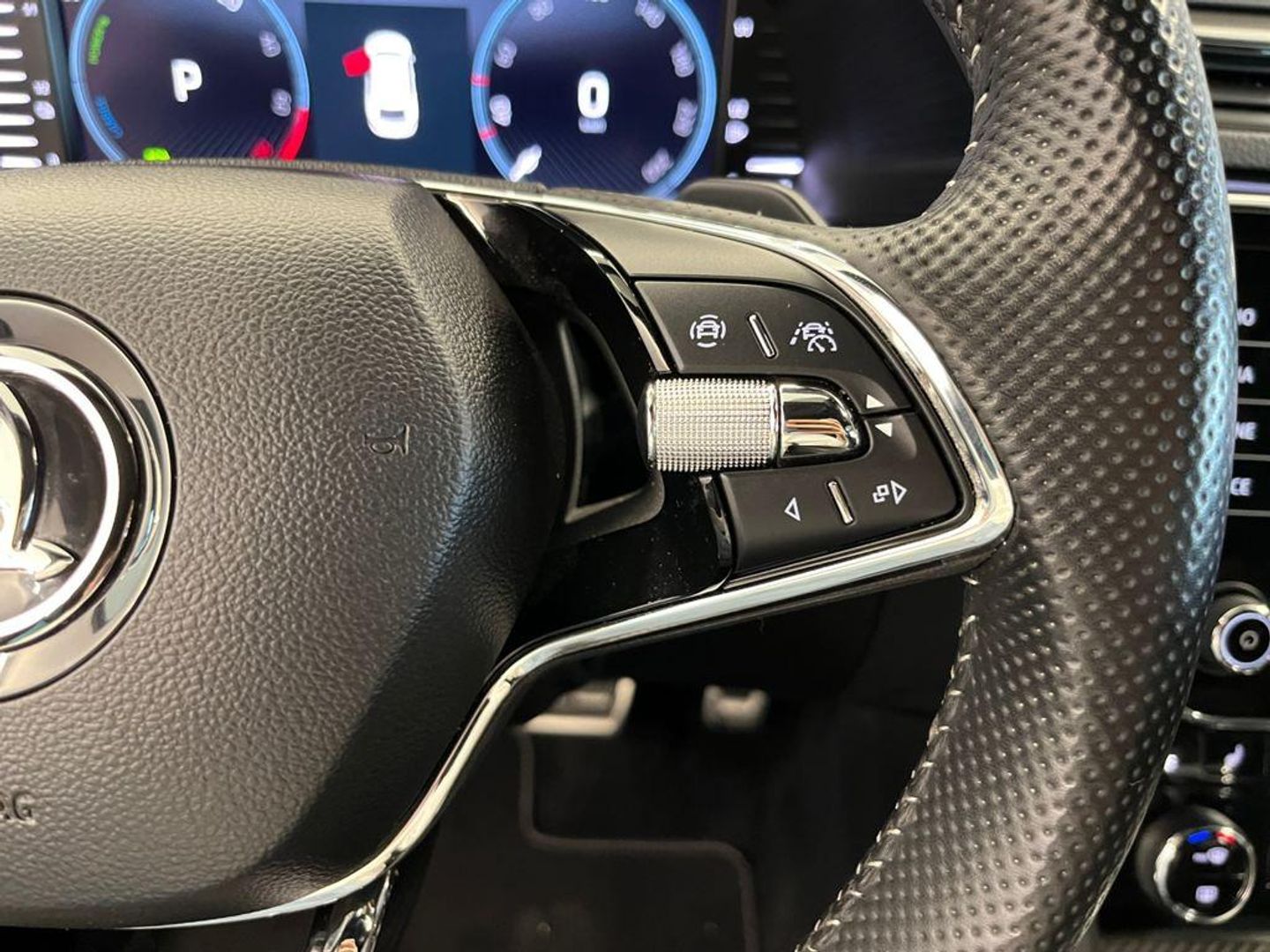 Skoda Superb Combi 1.4 TSI iV P-HEV SportLine DSG 160 kW (218 CV)