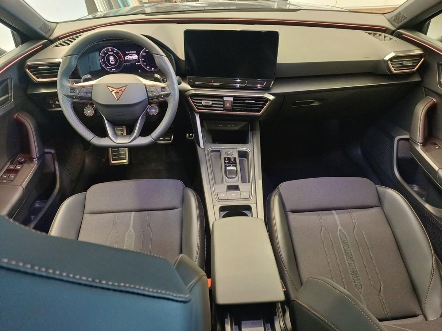 CUPRA León 2.0 TSI VZ DSG 180 kW (245 CV)