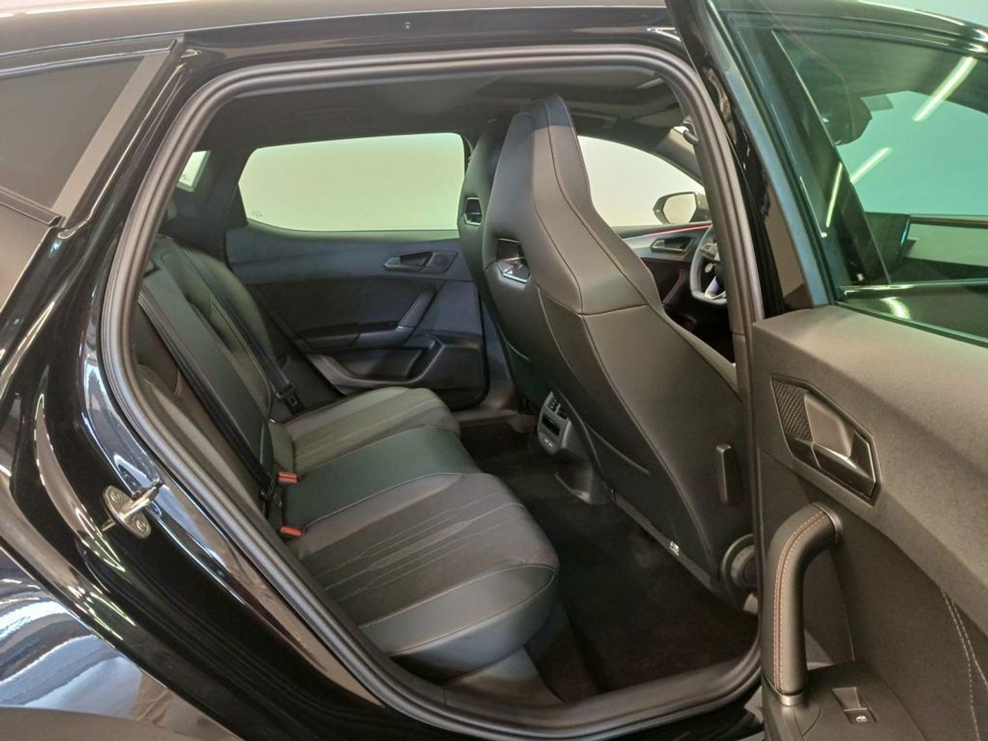 CUPRA León 2.0 TSI VZ DSG 180 kW (245 CV)