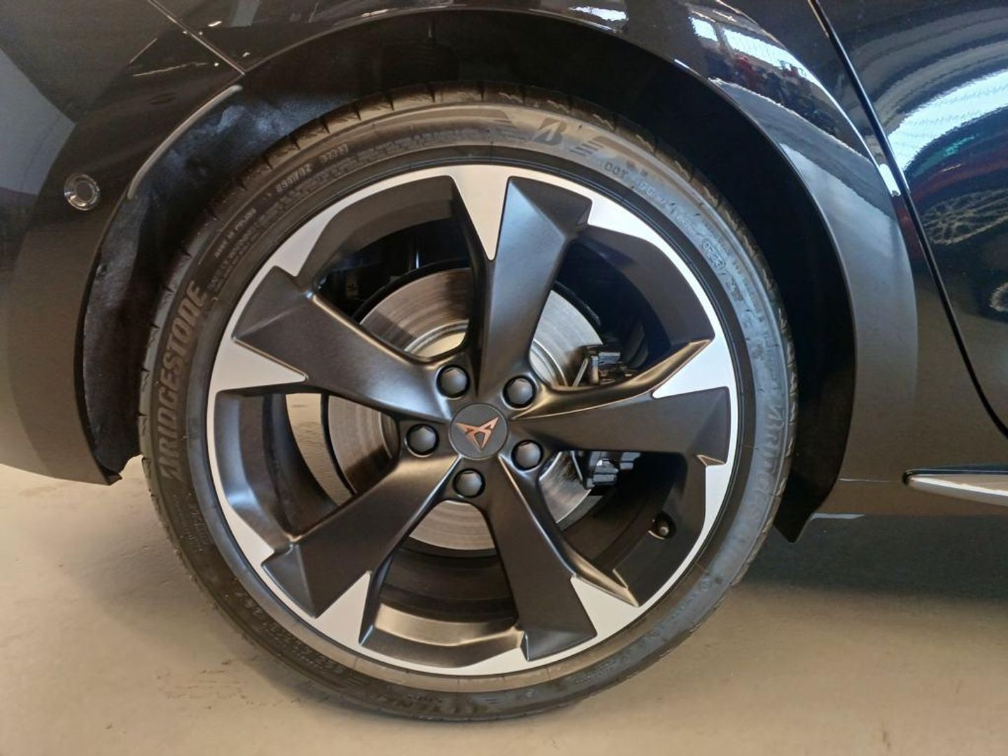 CUPRA León 2.0 TSI VZ DSG 180 kW (245 CV)