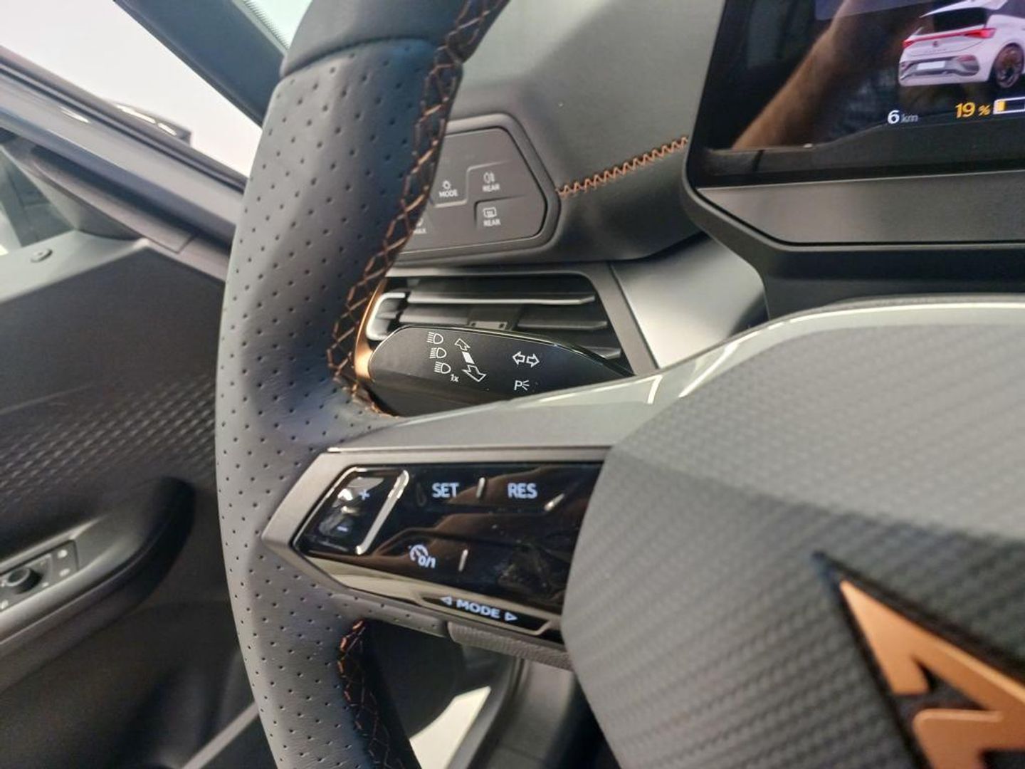 CUPRA Born 58 kWh 150 kW (204 CV)