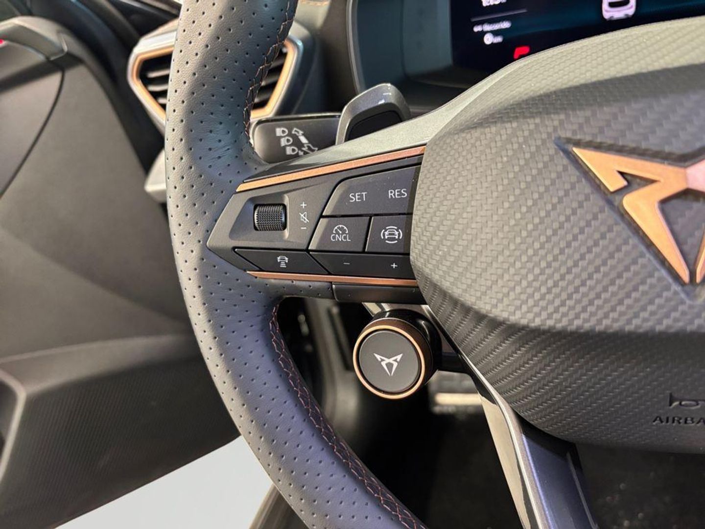 CUPRA León 1.5 eTSI DSG 110 kW (150 CV)