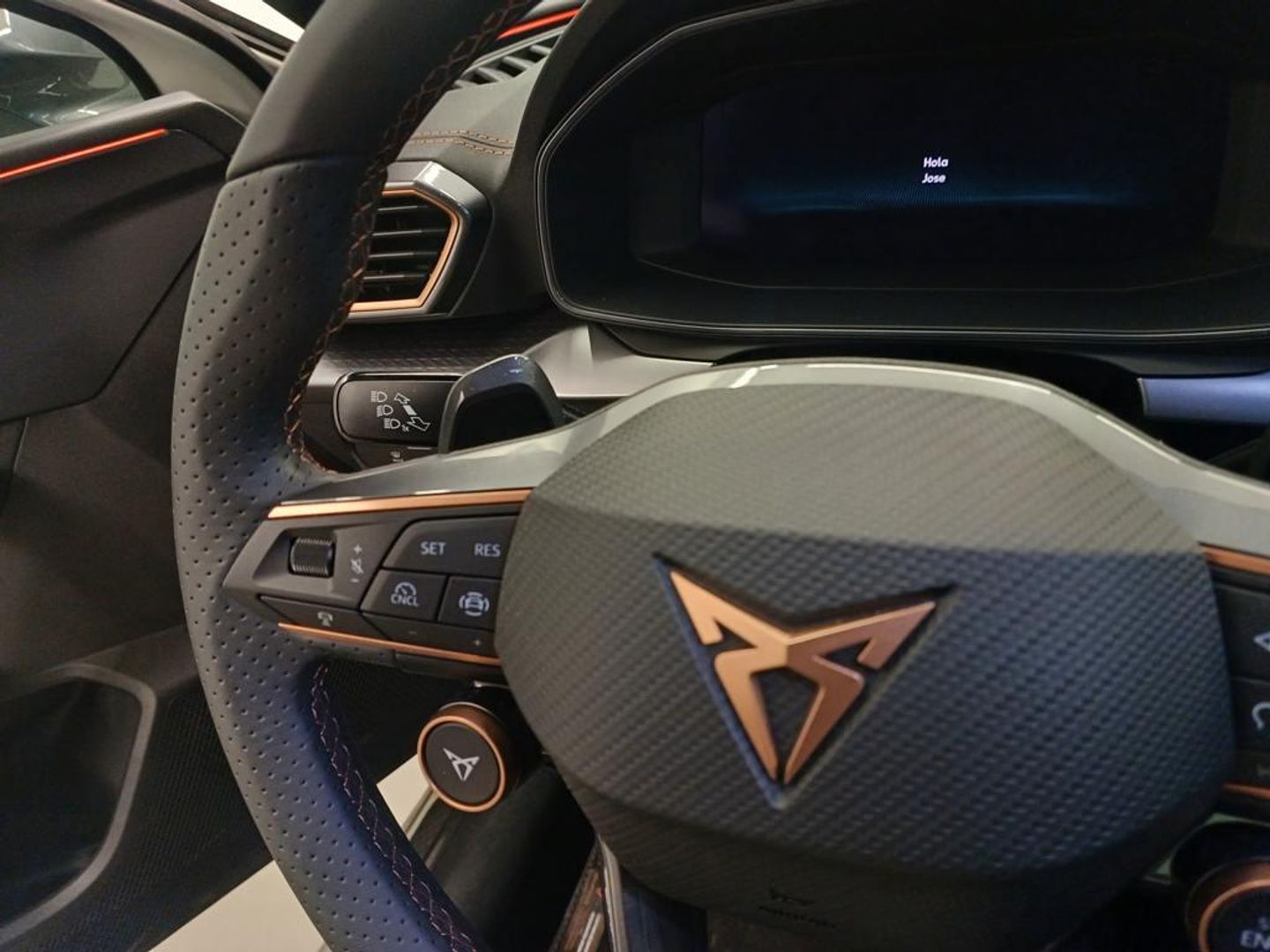 CUPRA León 1.5 eTSI DSG 110 kW (150 CV)