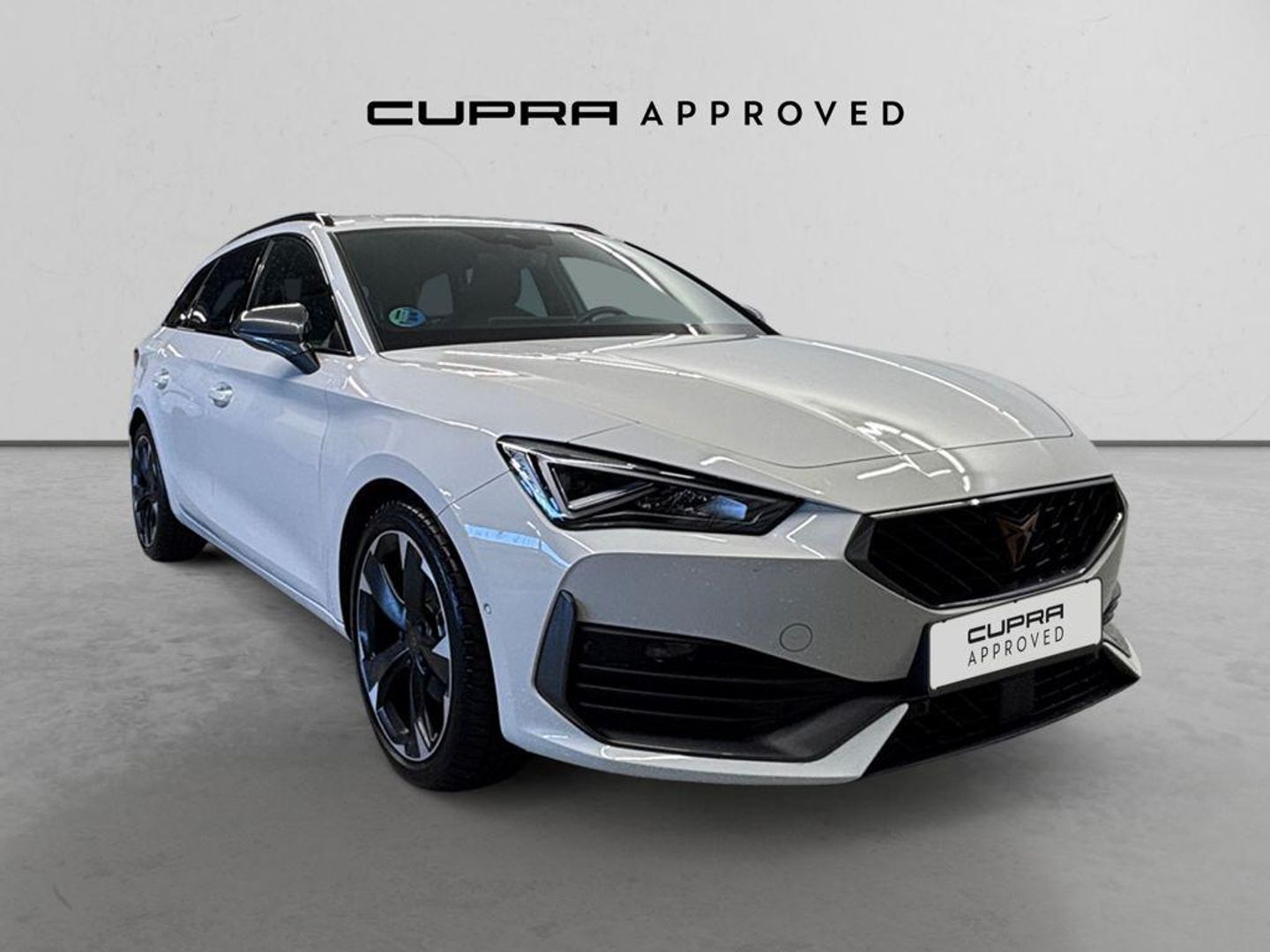 CUPRA Leon Sportstourer 1.5 eTSI DSG 110 kW (150 CV) Blanco Familiar
