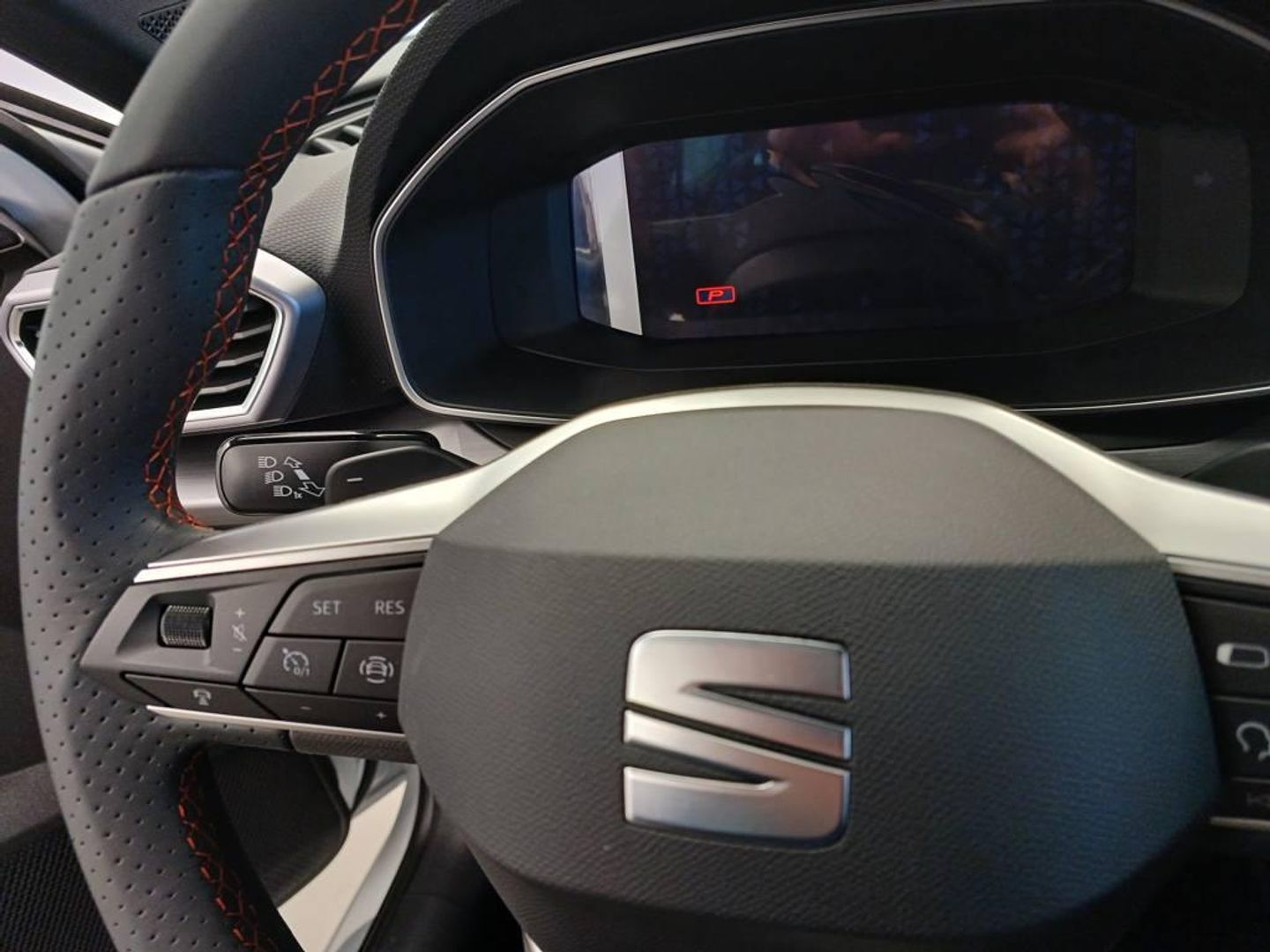 SEAT León 1.5 eTSI S&S FR Special Edition DSG 110 kW (150 CV)