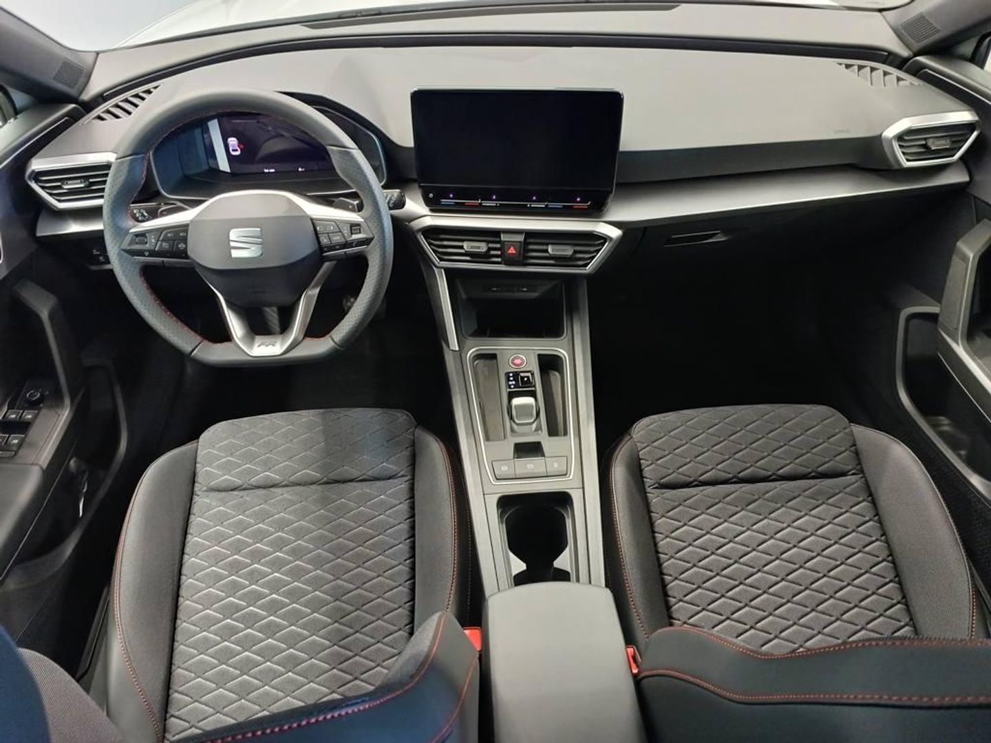 SEAT León 1.5 eTSI S&S FR Special Edition DSG 110 kW (150 CV)
