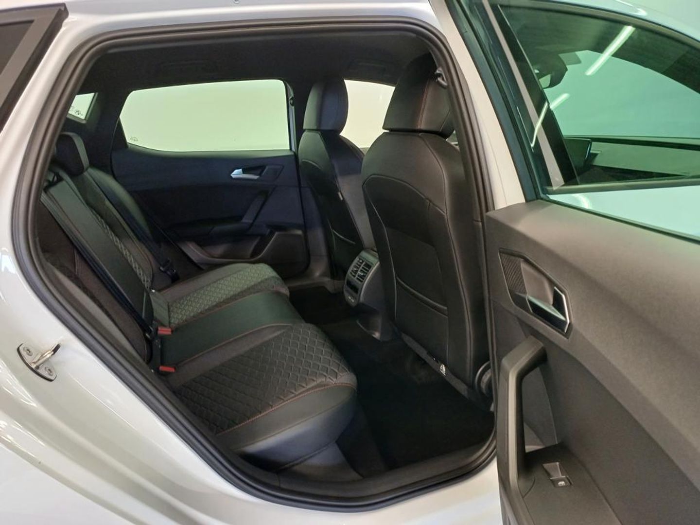 SEAT León 1.5 eTSI S&S FR Special Edition DSG 110 kW (150 CV)