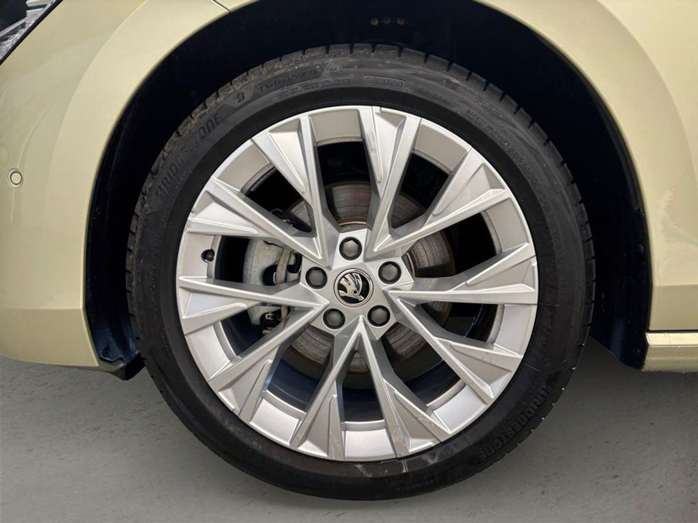 Skoda Superb Combi 2.0 TDI L&K DSG 110 kW (150 CV)