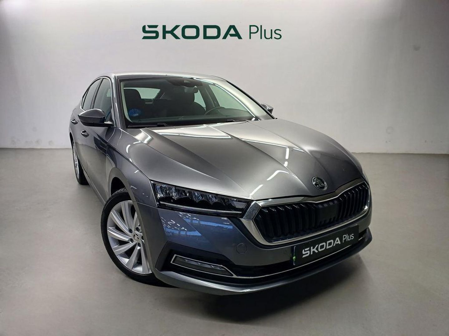 Skoda Octavia 1.4 TSI iV P-HEV Selection DSG 150 kW (204 CV) Gris Sedan