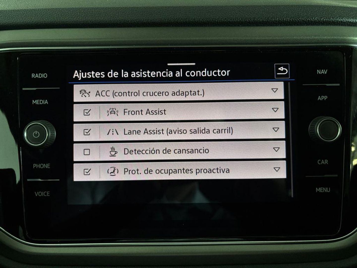 Volkswagen T-Roc Advance R-Line 1.0 TSI 81 kW (110 CV)