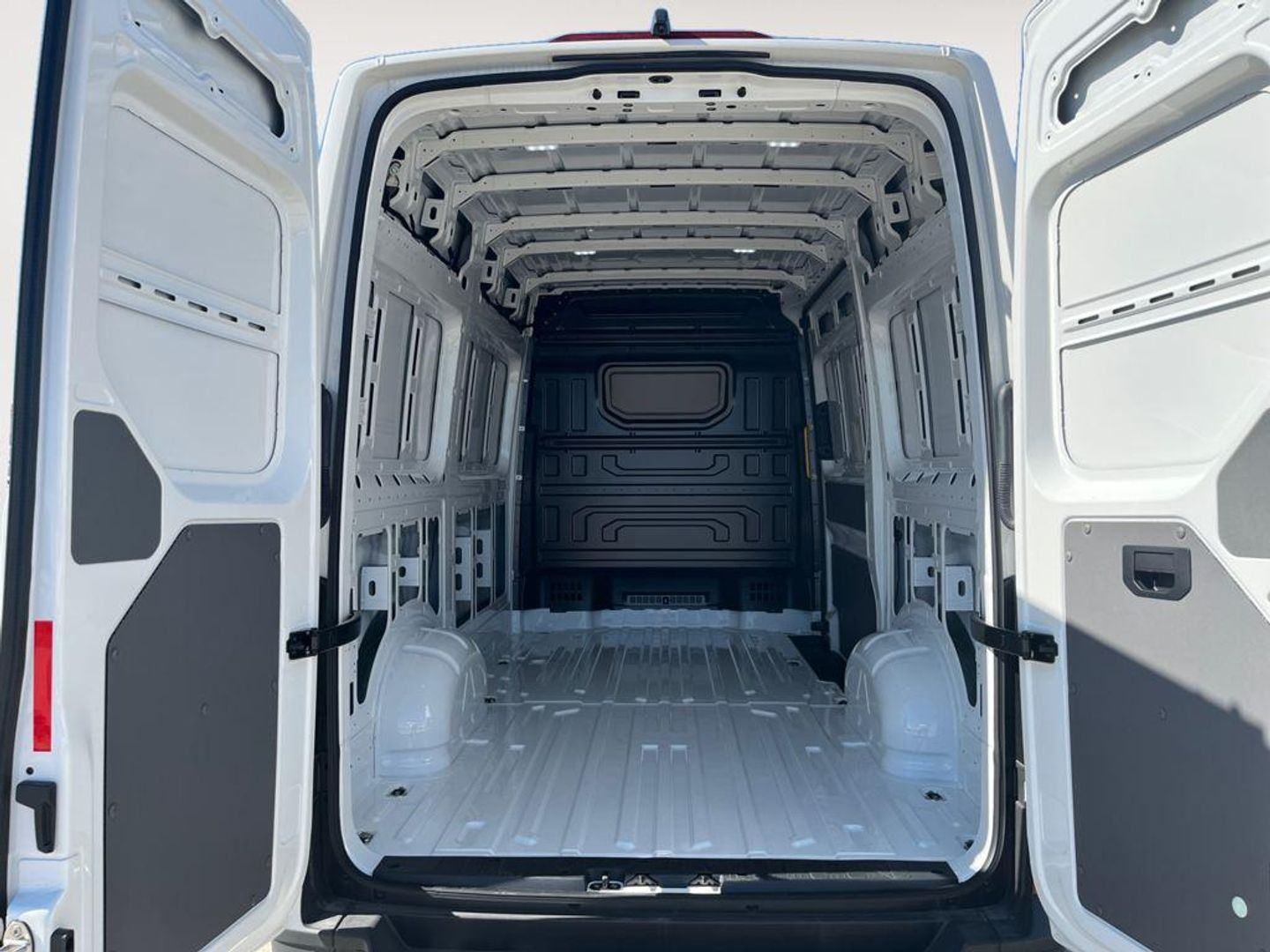 Volkswagen Crafter Furgon Batalla Media TN 2.0 TDI 103 kW (140 CV) 3.500