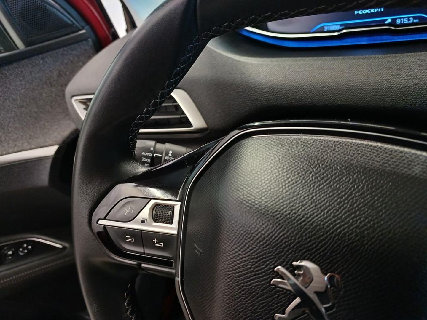 Peugeot 3008 PureTech 130 S&S Allure 96 kW (130 CV)