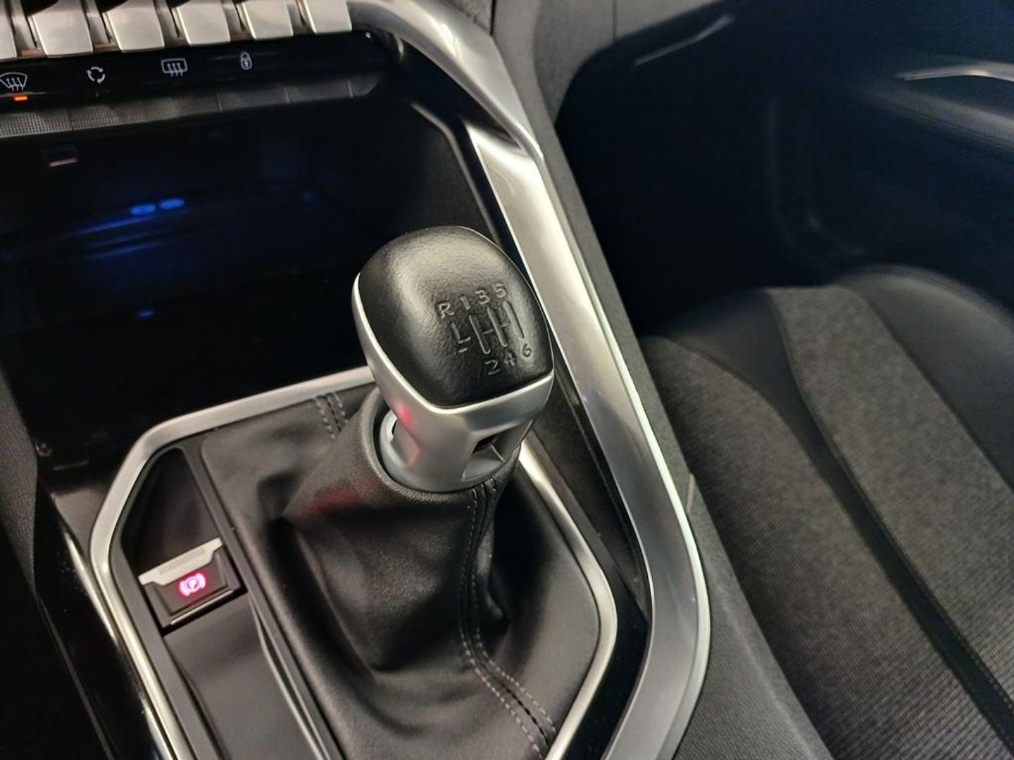 Peugeot 3008 PureTech 130 S&S Allure 96 kW (130 CV)