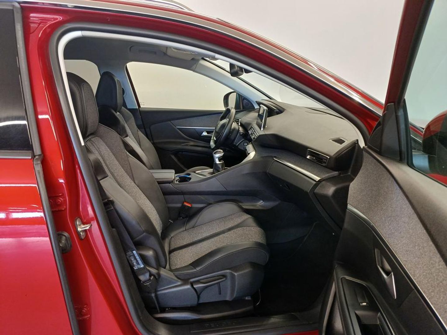 Peugeot 3008 PureTech 130 S&S Allure 96 kW (130 CV)
