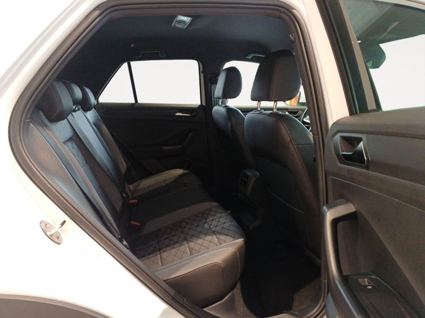 Volkswagen T-Roc R-Line 1.5 TSI 110 kW (150 CV) DSG