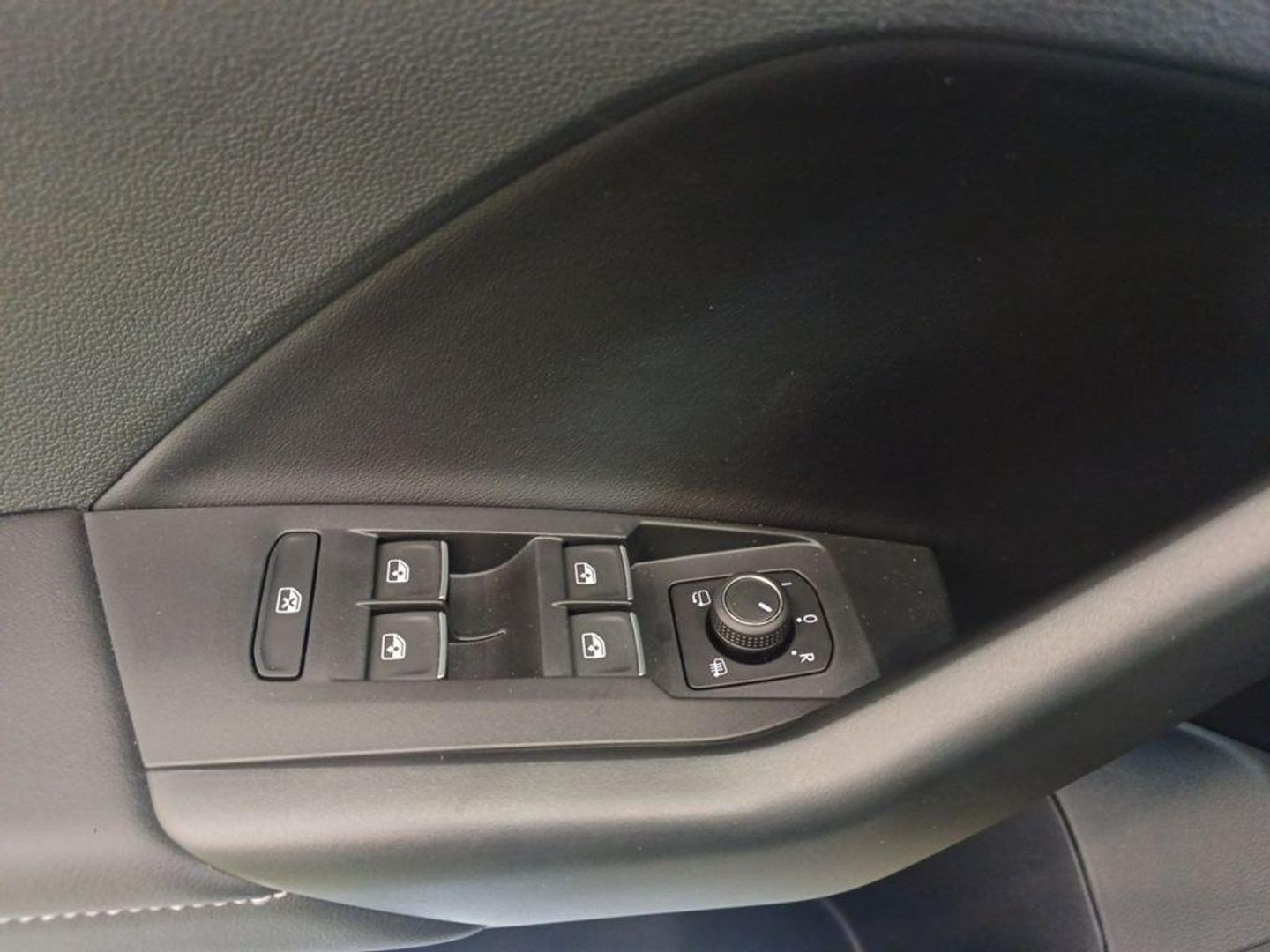 Volkswagen T-Cross R-Line 1.5 TSI 110 kW (150 CV) DSG