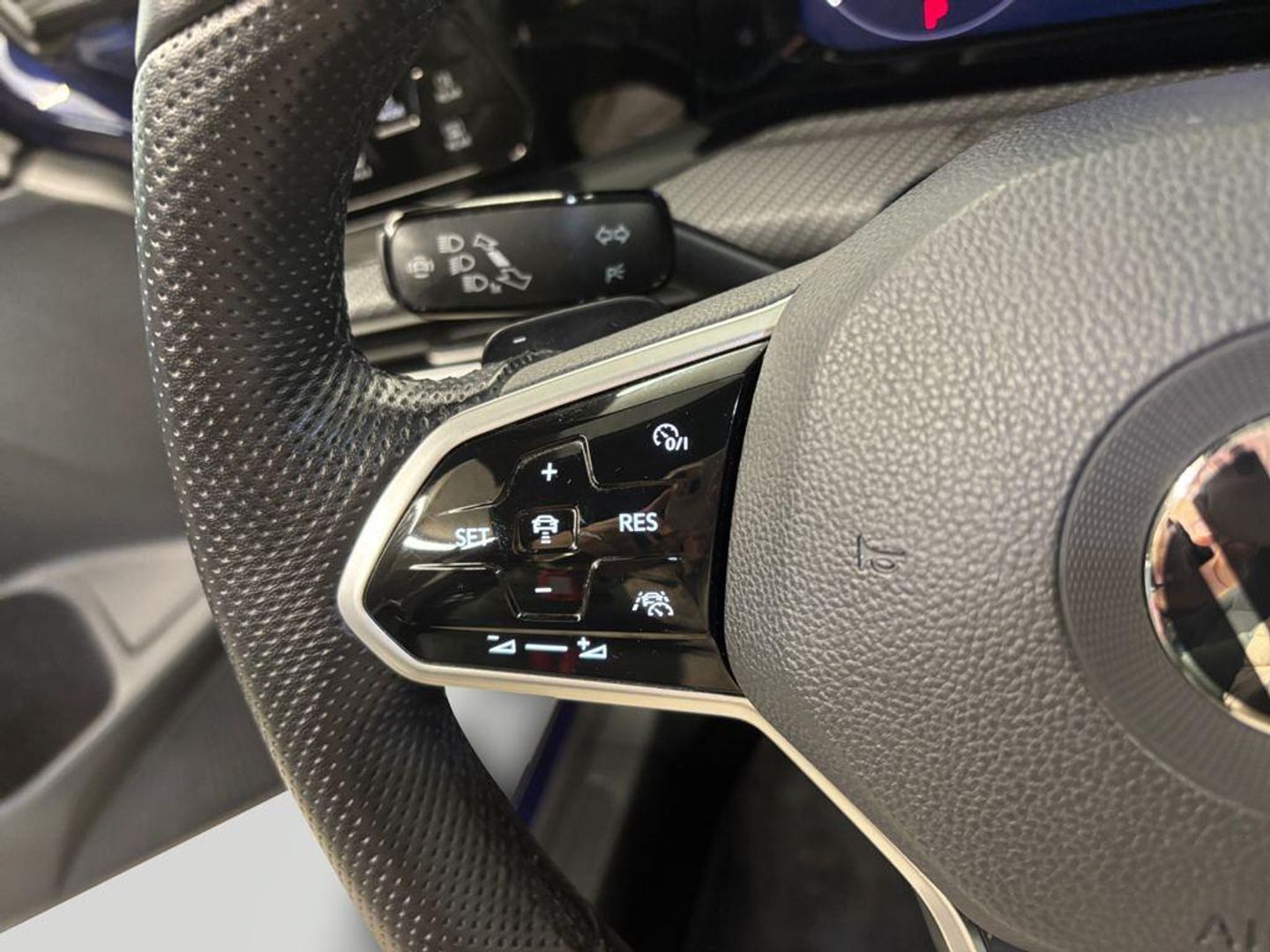 Volkswagen Golf R-Line 1.5 eTSI 110 kW (150 CV) DSG