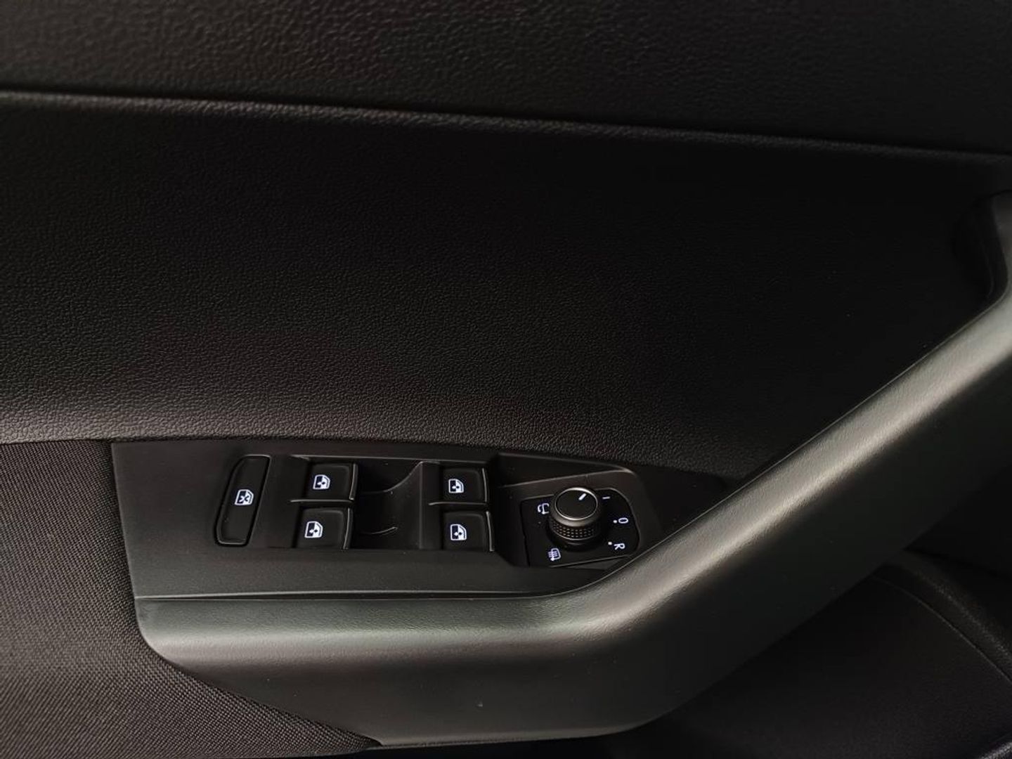 Volkswagen Taigo R-Line 1.0 TSI 81 kW (110 CV) DSG