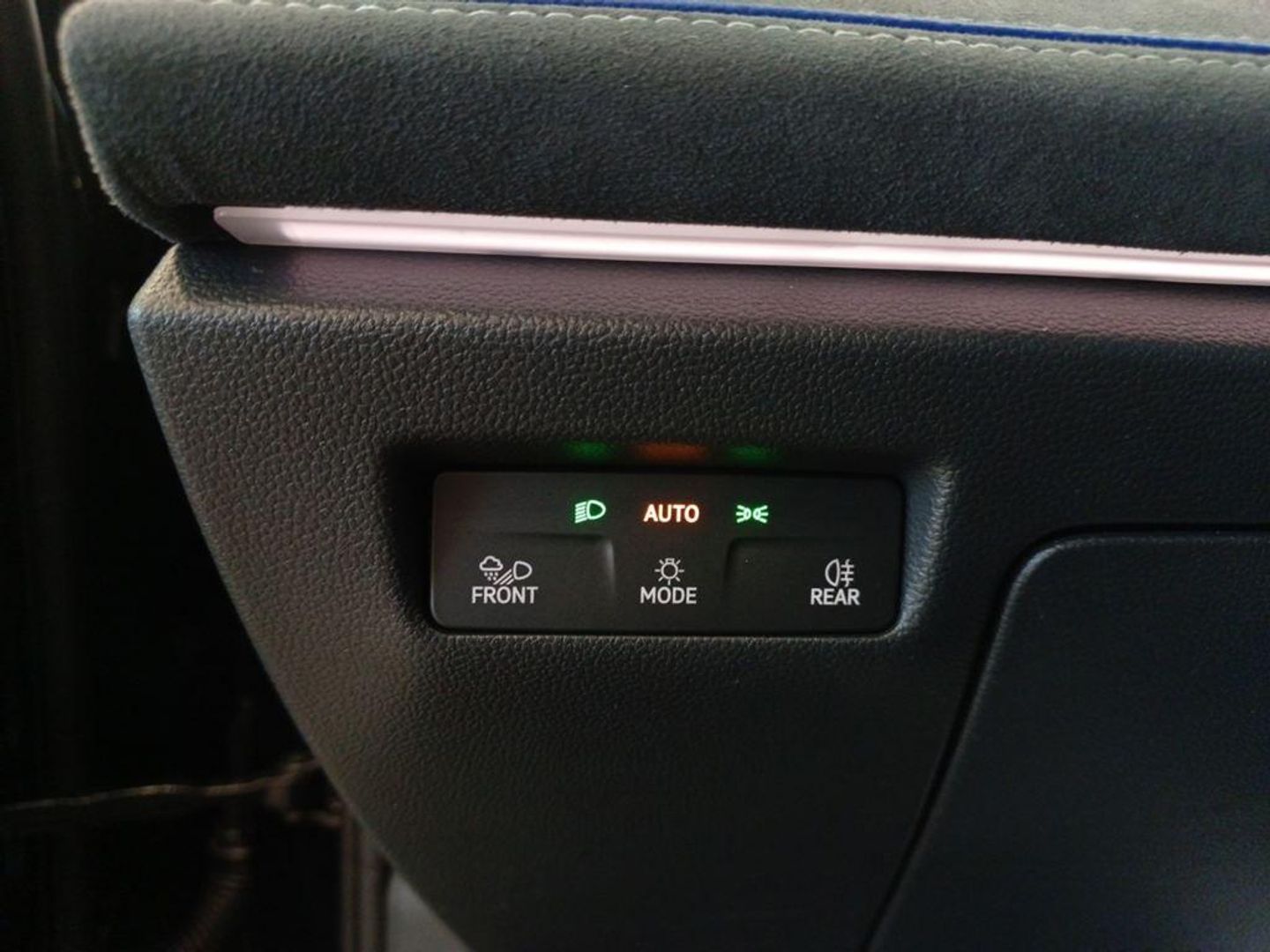 Volkswagen Passat Variant R-Line 1.5 eTSI 110 kW (150 CV) DSG