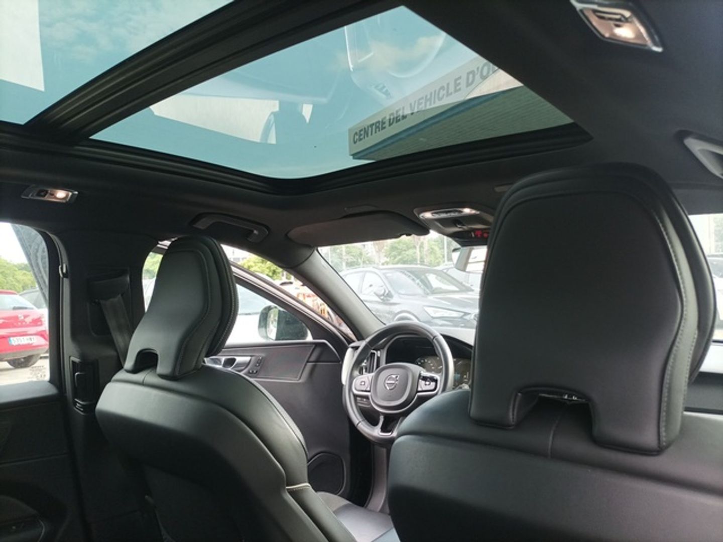 Volvo XC60 T6 Recharge R-Design AWD Auto 250 kW (340 CV)