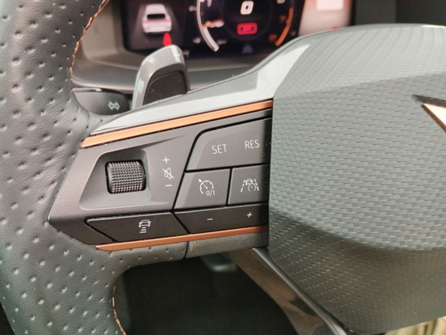 CUPRA León 1.5 eTSI DSG 110 kW (150 CV)