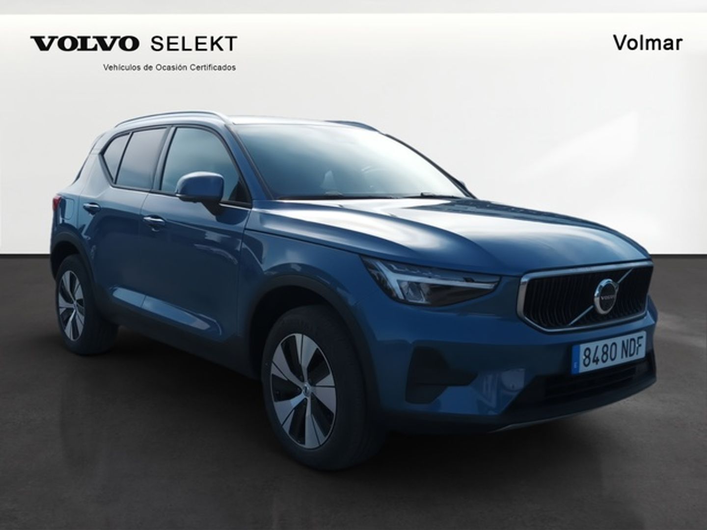 Volvo XC40 B3 G Core Auto 120 kW (163 CV) Azul All Terrain / Pick-up